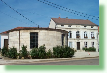 Cirey-les-Mareilles - le lavoir